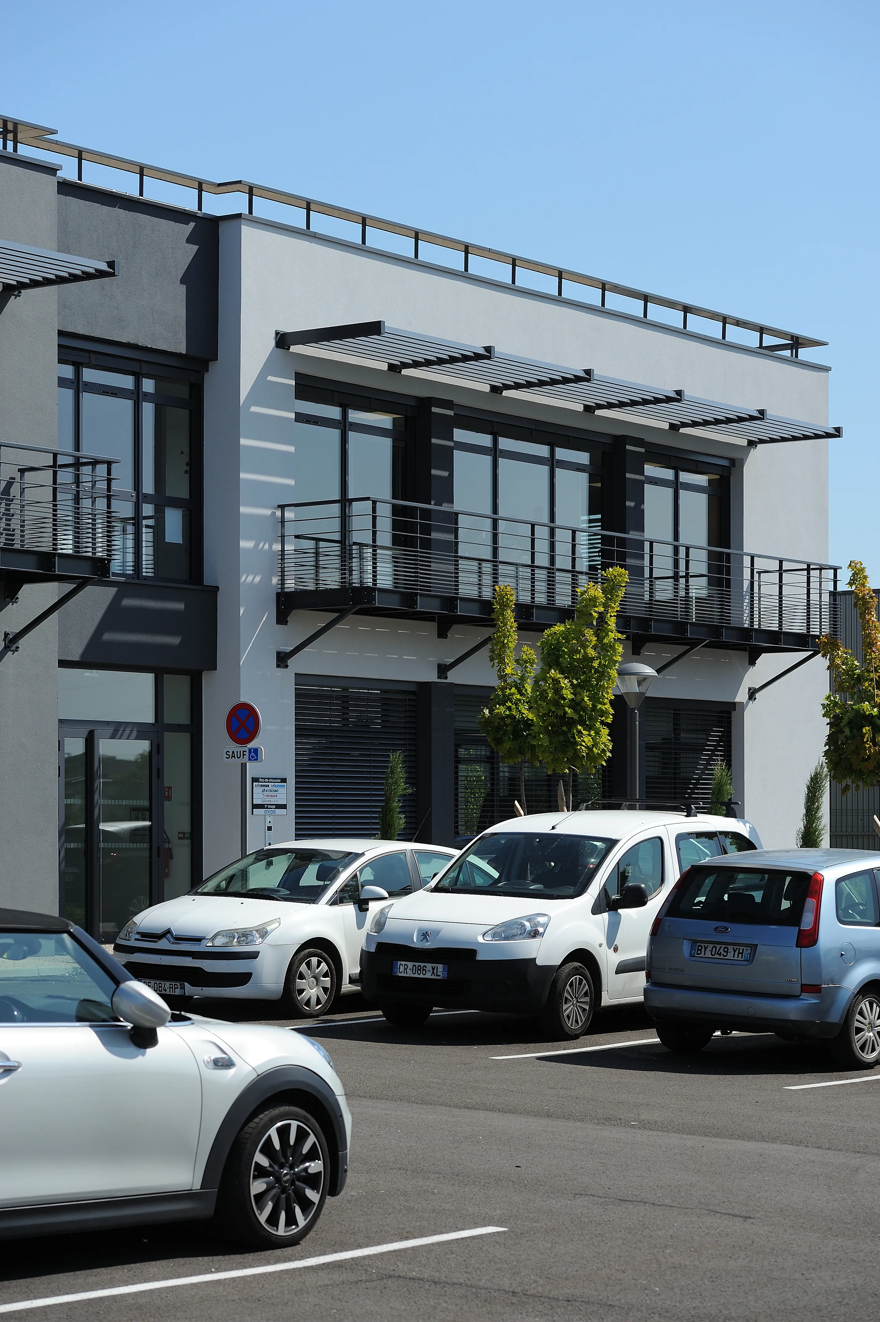 Immeuble de bureaux Granges Bardes Bâtiment A — façade contemporaine